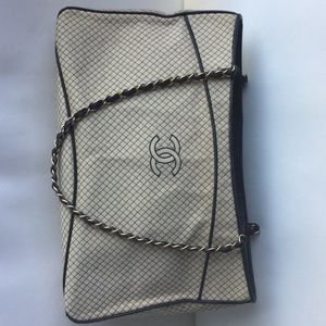 Chanel purse